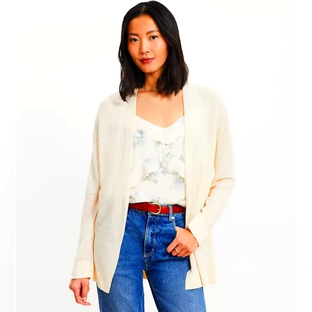 NWOT | Ann Taylor LOFT | Women's Knit Cardigan | Size: Medium | Color: Cream